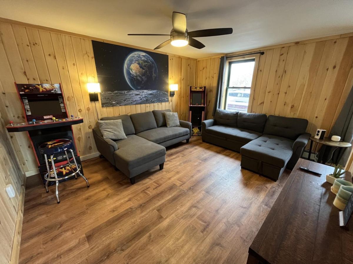 2 Bed Berkshire Getaway Minutes To Jiminy Peak Ski Hancock Bagian luar foto