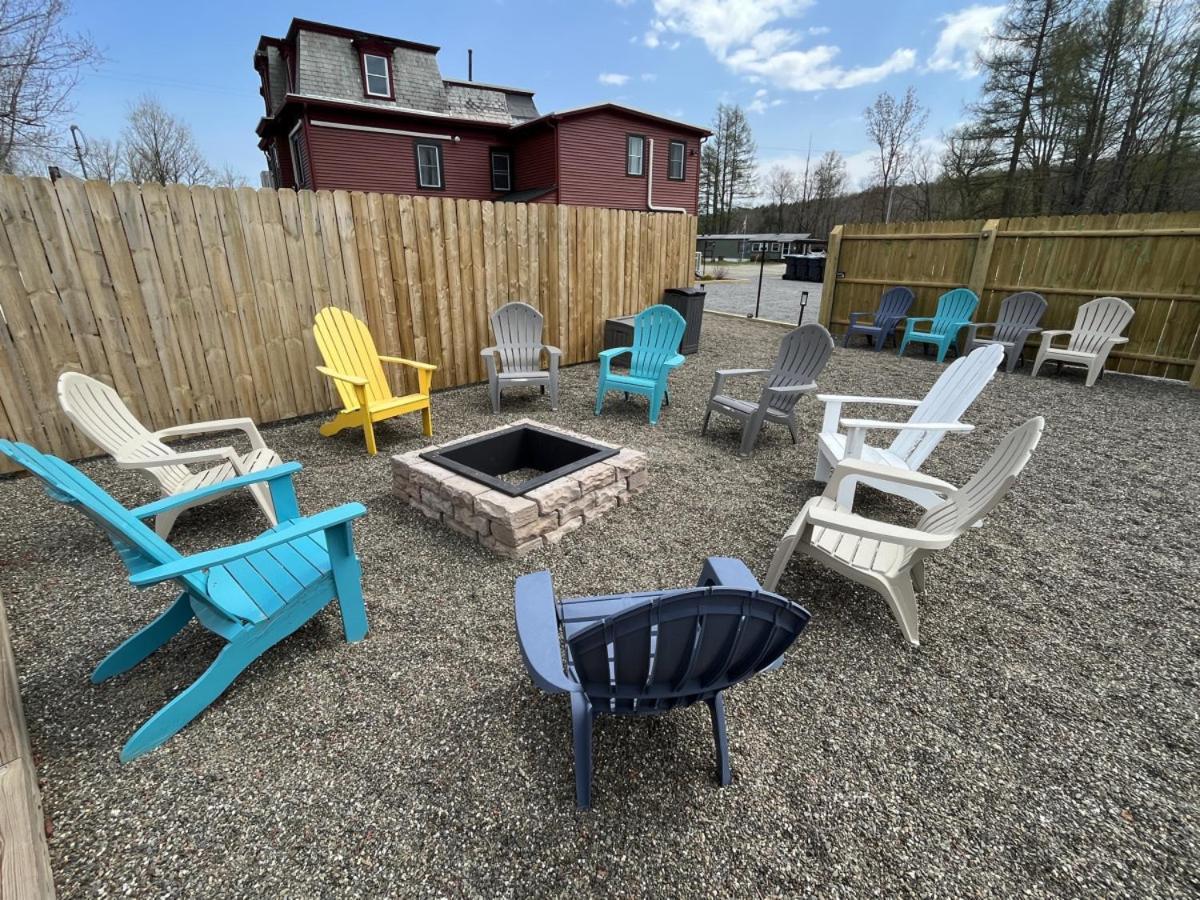 2 Bed Berkshire Getaway Minutes To Jiminy Peak Ski Hancock Bagian luar foto